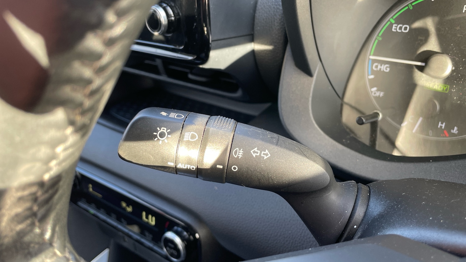 Used Toyota Yaris 2020 for sale - 76340521: Photo 38