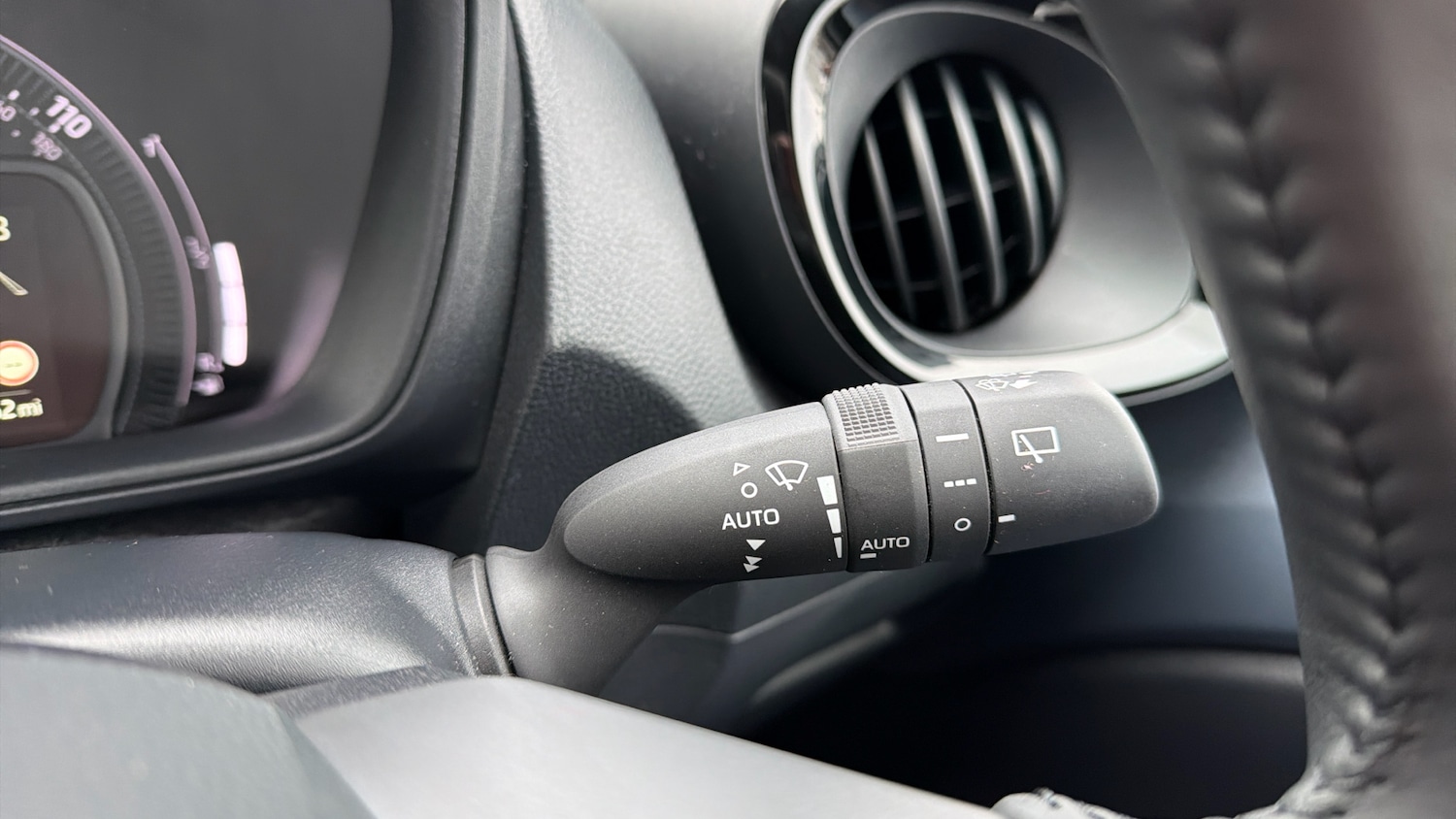 Used Toyota Aygo X 2025 for sale - 77323837: Photo 28