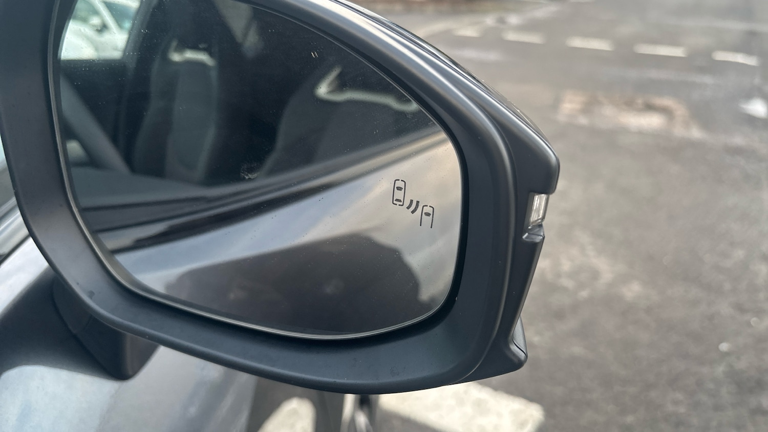 Used Toyota C-HR 2025 for sale - 77136798: Photo 24