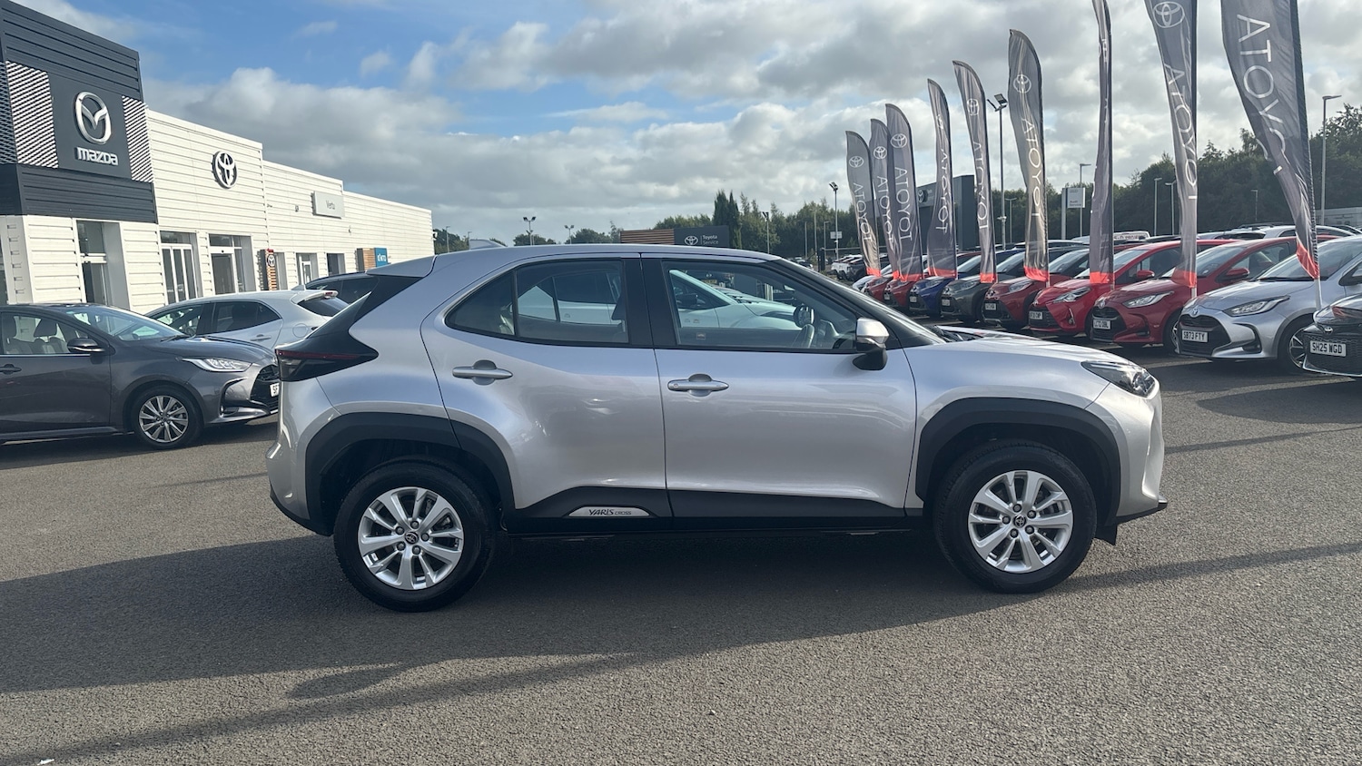Used Toyota Yaris Cross 2023 for sale - 76196351: Photo 16