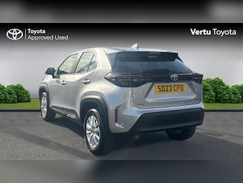Used Toyota Yaris Cross 2023 for sale - 76196351: Photo 4