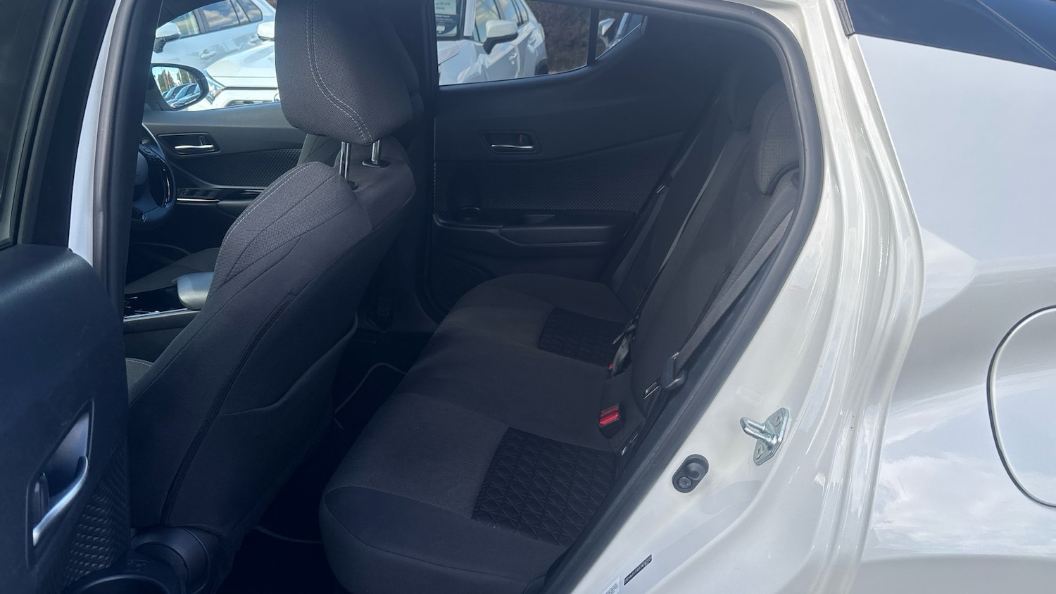 Used Toyota C-HR 2022 for sale - 76384888: Photo 13