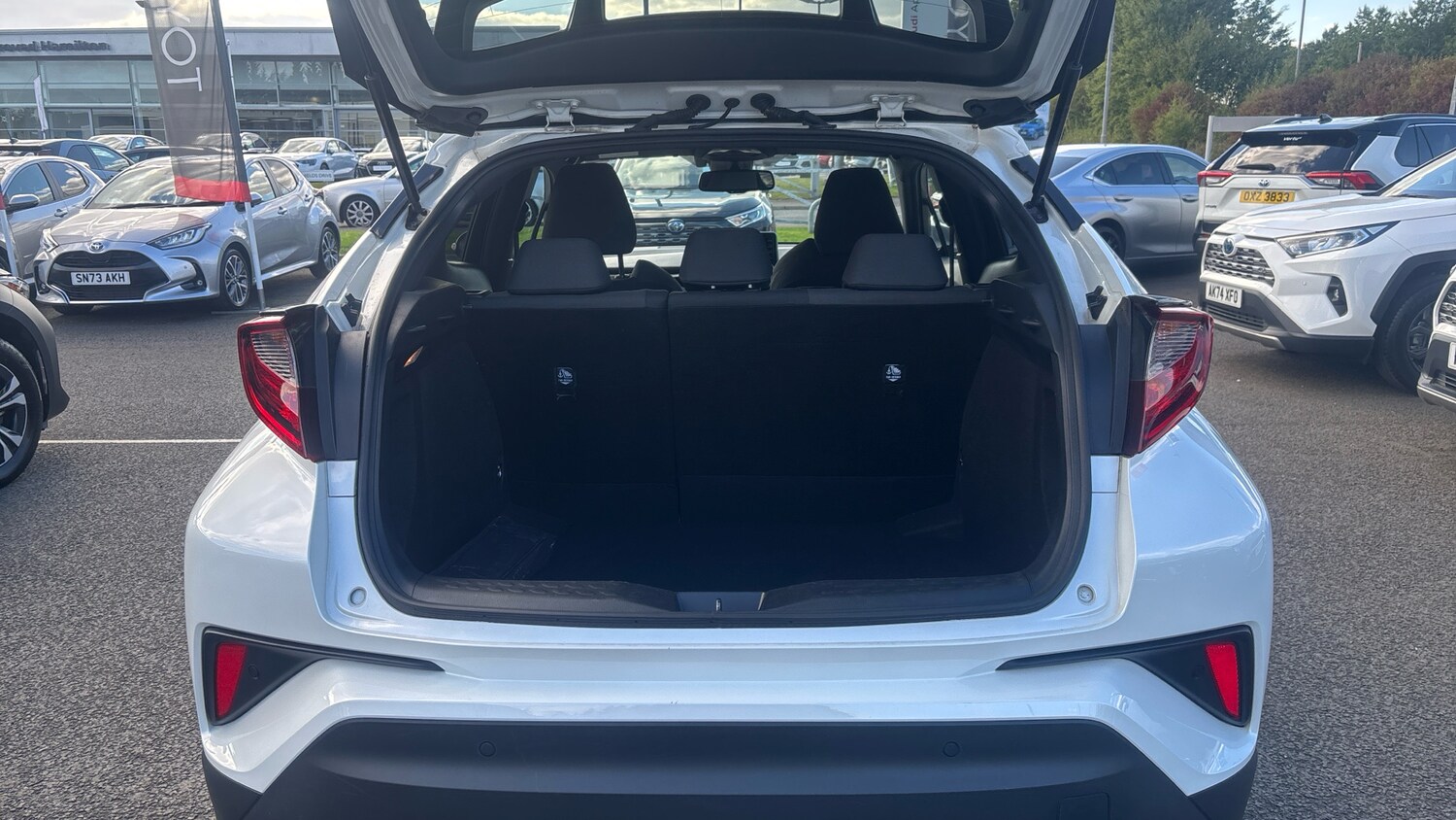 Used Toyota C-HR 2022 for sale - 76384888: Photo 14