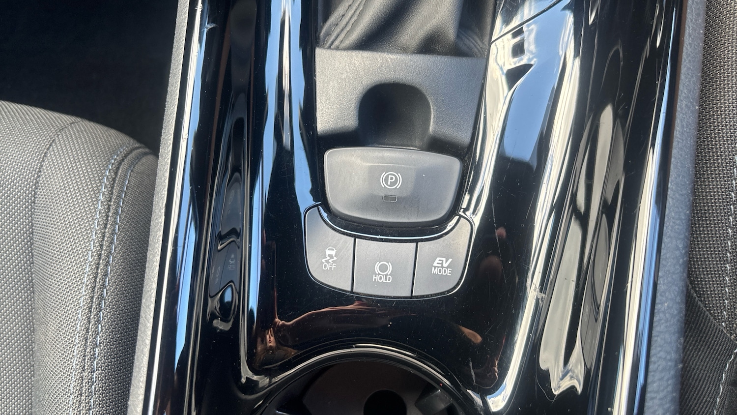 Used Toyota C-HR 2022 for sale - 76384888: Photo 25