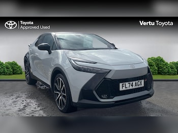 Used Toyota C-HR 2024 for sale - 78011527: Photo