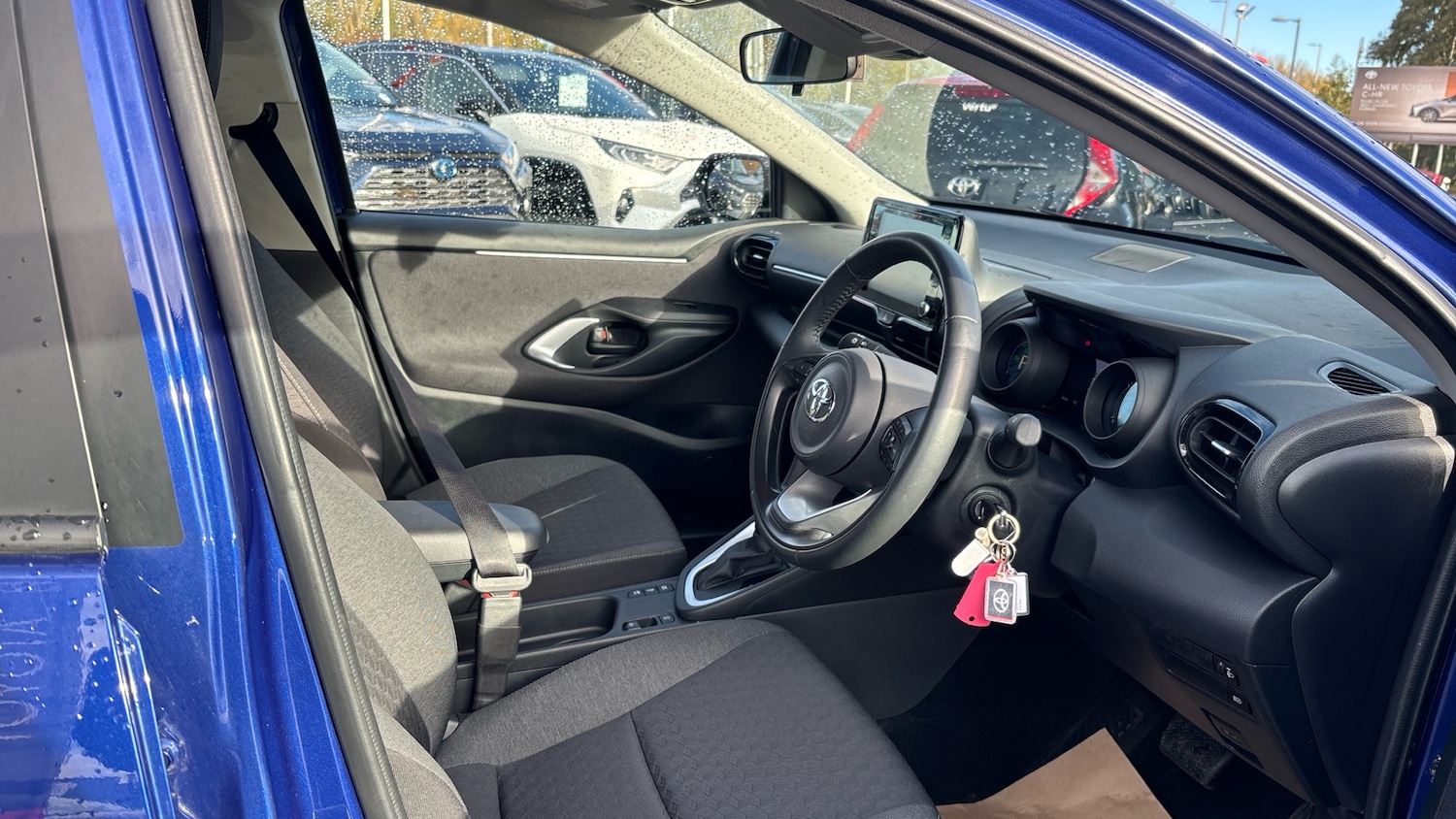 Used Toyota Yaris 2022 for sale - 76363274: Photo 11