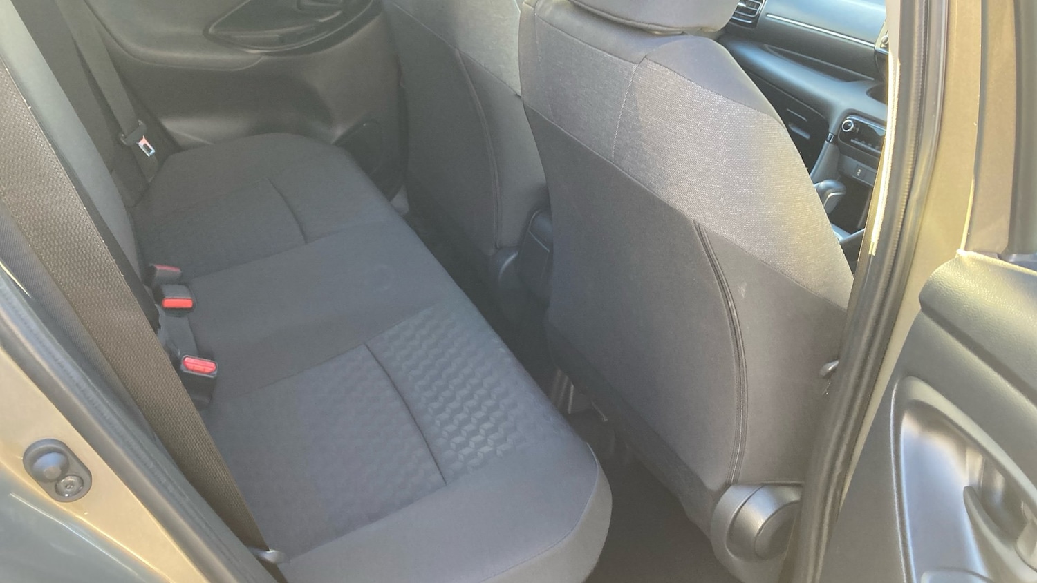 Used Toyota Yaris 2021 for sale - 76616360: Photo 12