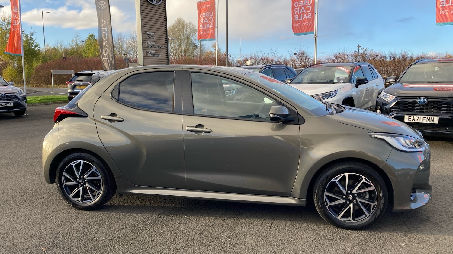 Used Toyota Yaris 2021 for sale - 76616360: Photo 16