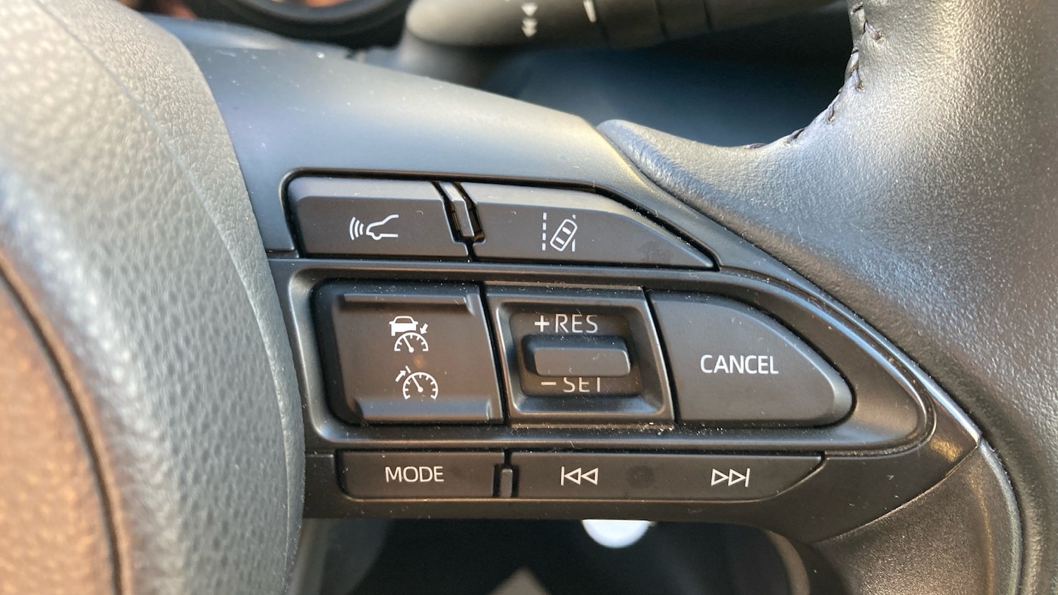 Used Toyota Yaris 2021 for sale - 76616360: Photo 26