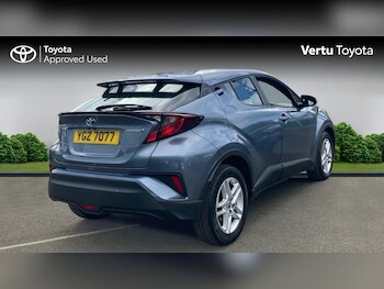 Used Toyota C-HR 2023 for sale - 78325188: Photo