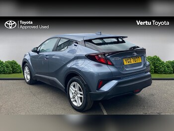 Used Toyota C-HR 2023 for sale - 78325188: Photo