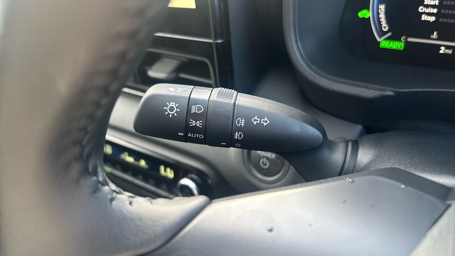 Used Toyota Yaris 2025 for sale - 77136821: Photo 34