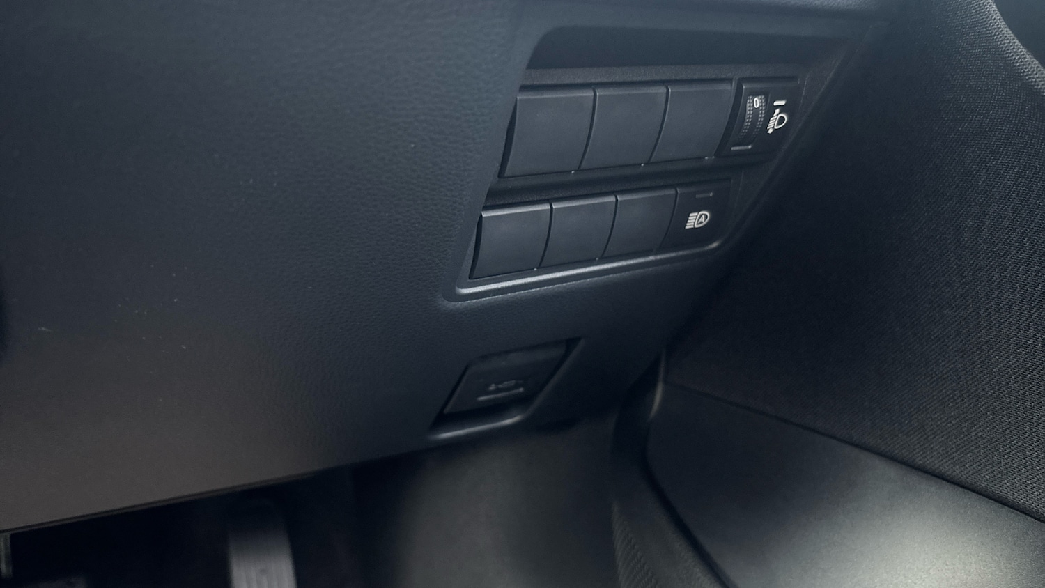 Used Toyota Yaris 2025 for sale - 77136821: Photo 37