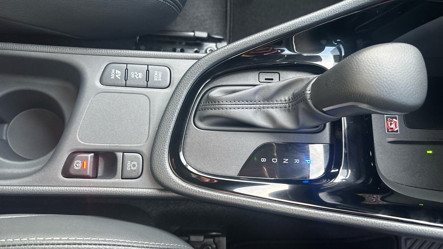 Used Toyota Yaris 2025 for sale - 77136821: Photo 47