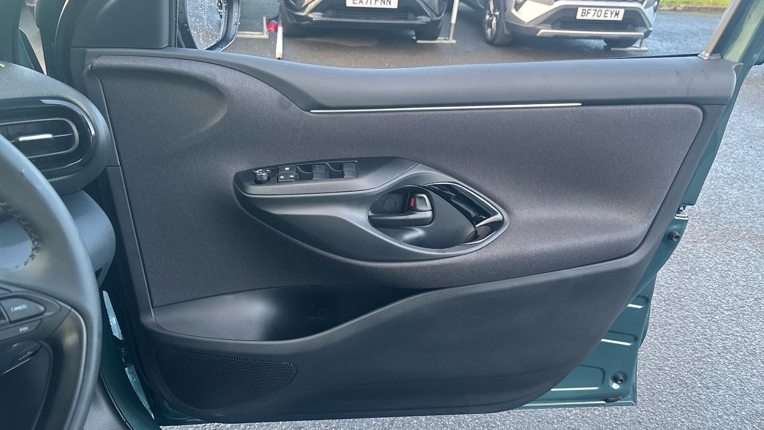 Used Toyota Yaris 2025 for sale - 77136821: Photo 48