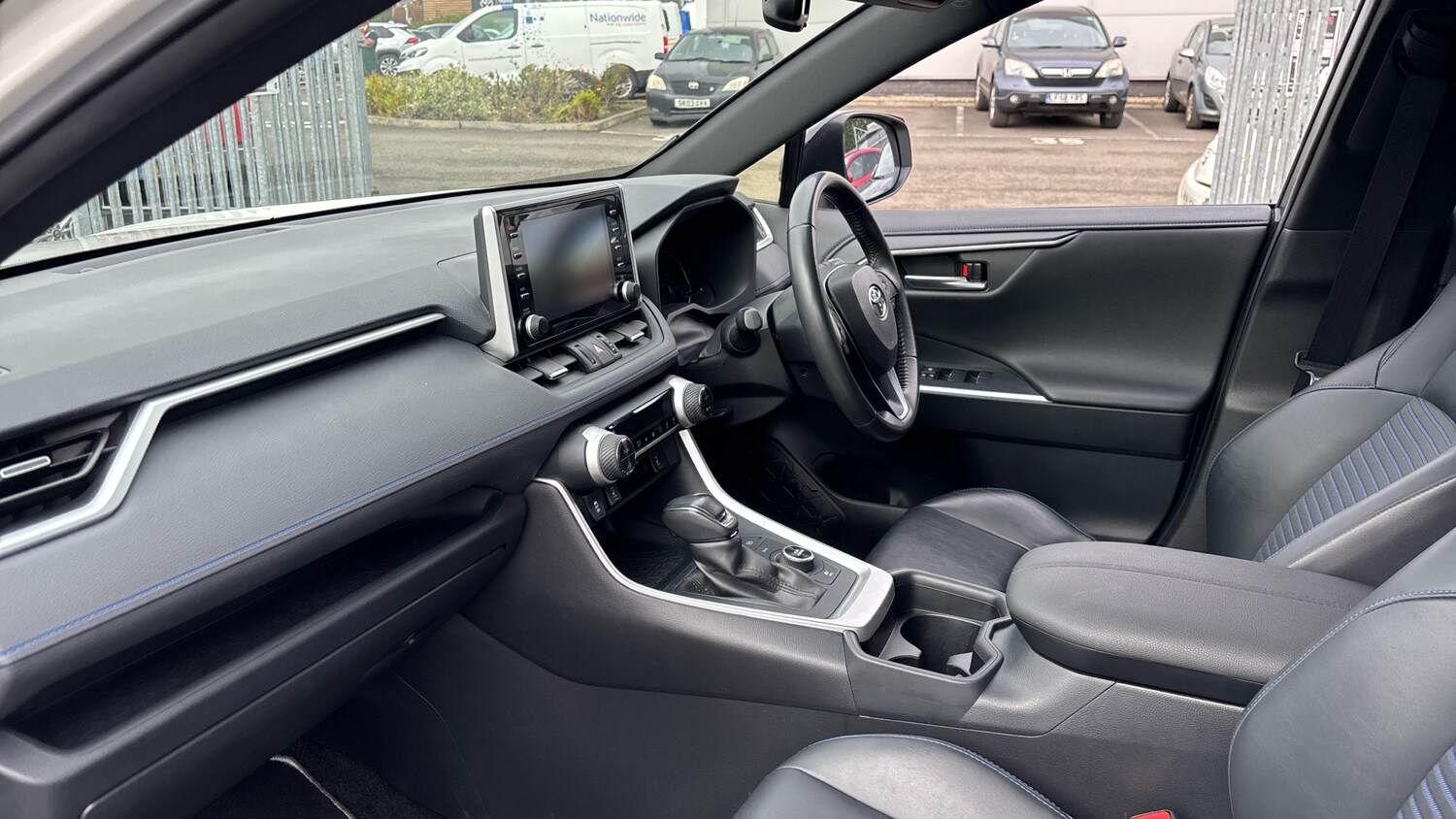 Used Toyota RAV4 2020 for sale - 76196367: Photo 10