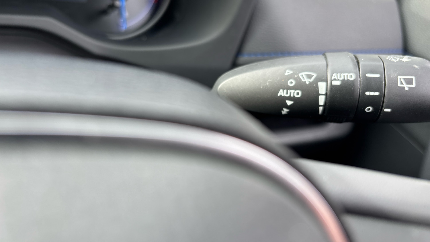 Used Toyota RAV4 2020 for sale - 76196367: Photo 30