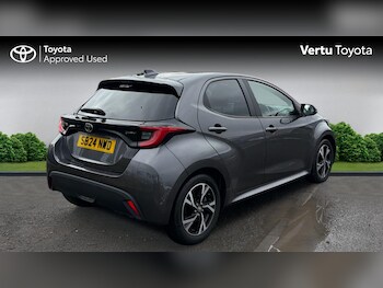 Used Toyota Yaris 2024 for sale - 77871873: Photo