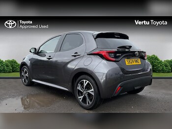 Used Toyota Yaris 2024 for sale - 77871873: Photo