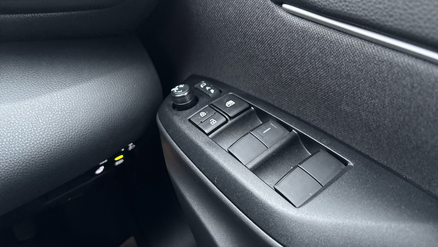 Used Toyota Yaris Cross 2025 for sale - 77071365: Photo 30