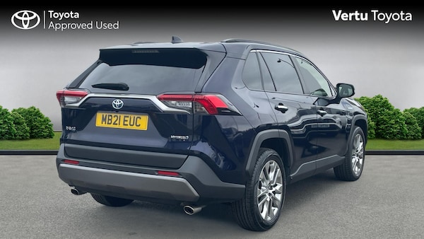 Used Toyota RAV4 2021 for sale - 76275900: Photo 2