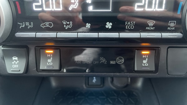 Used Toyota RAV4 2021 for sale - 76275900: Photo 34
