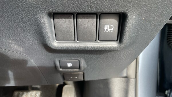 Used Toyota C-HR 2022 for sale - 76184296: Photo 43