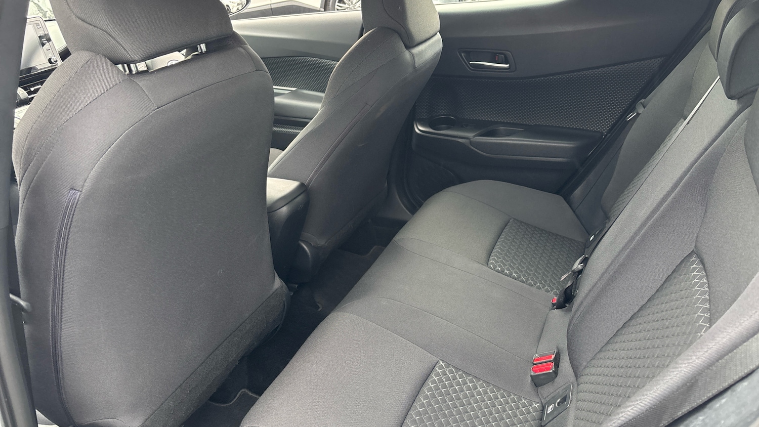Used Toyota C-HR 2022 for sale - 76277096: Photo 13