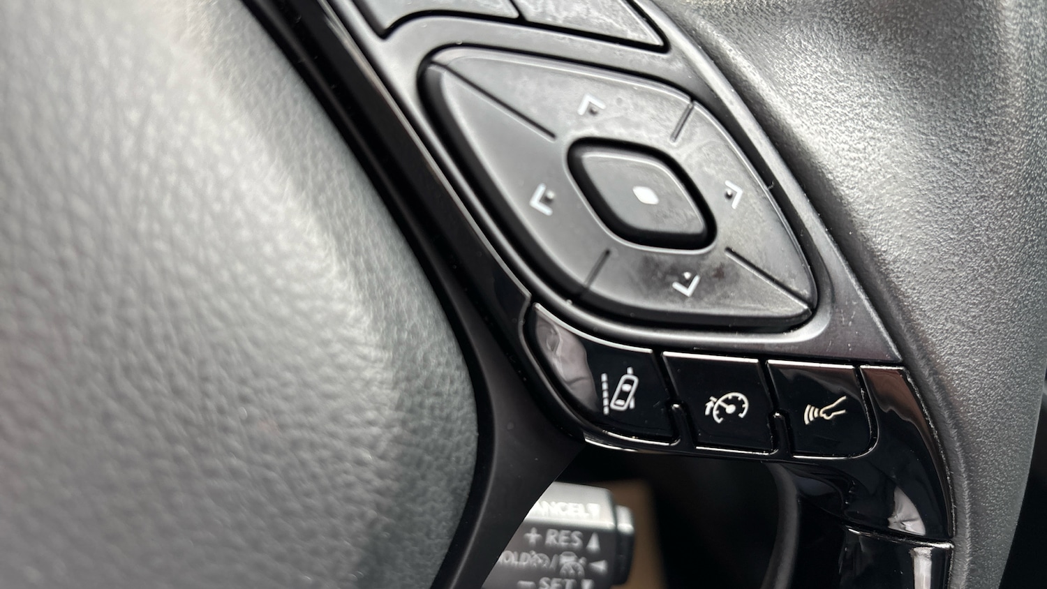 Used Toyota C-HR 2022 for sale - 76277096: Photo 24