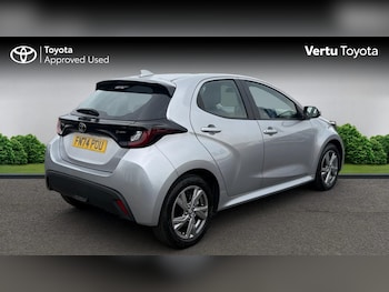 Used Toyota Yaris 2024 for sale - 79369131: Photo