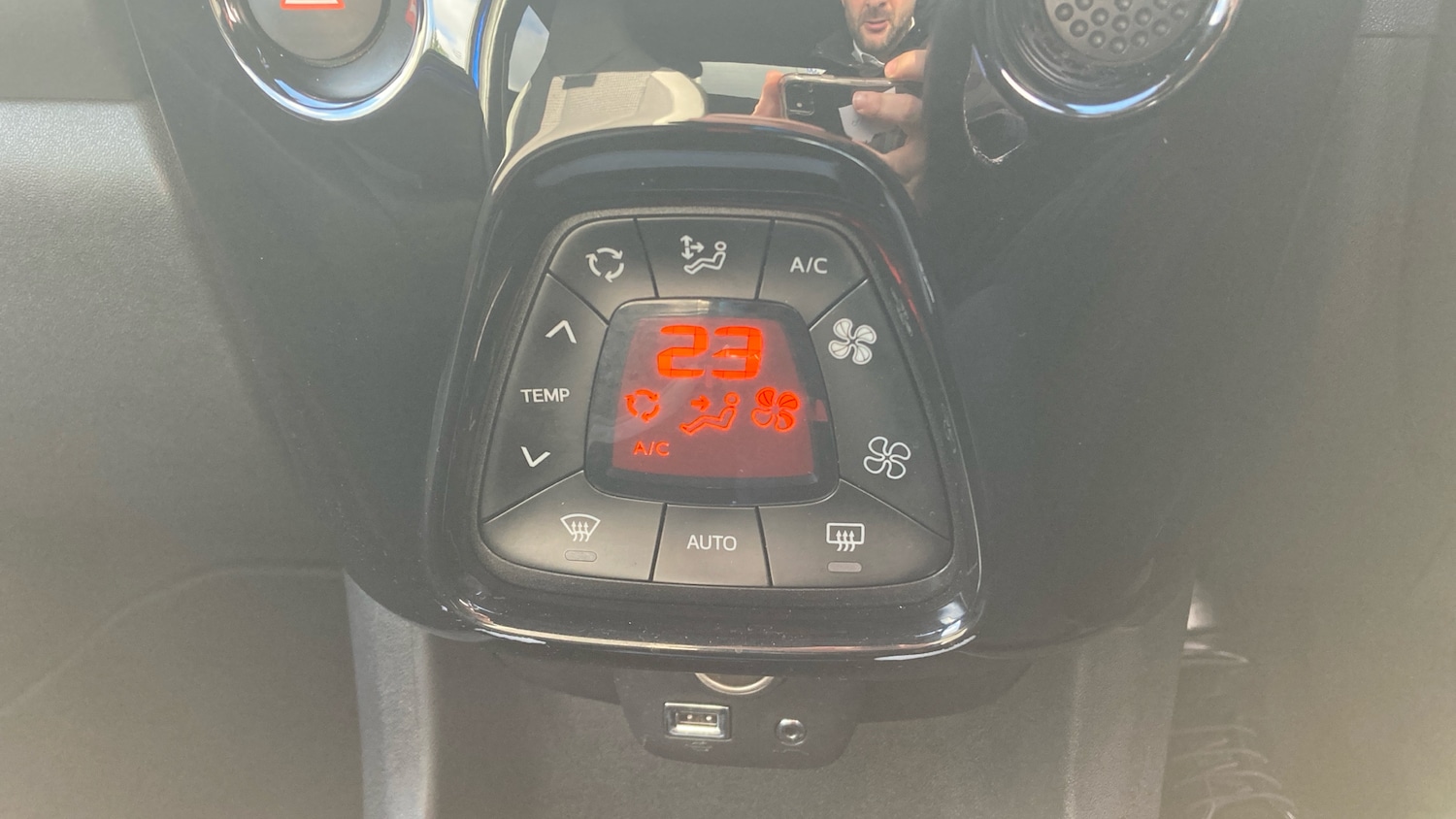 Used Toyota AYGO 2021 for sale - 76382541: Photo 36