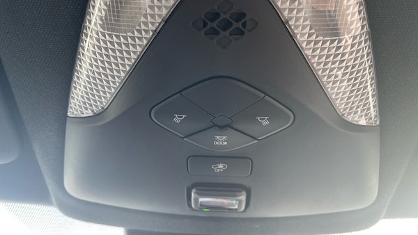 Used Toyota C-HR 2022 for sale - 76231550: Photo 42