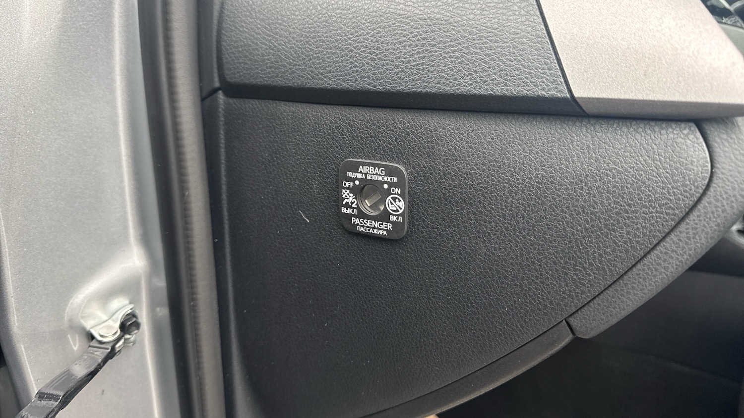 Used Toyota C-HR 2022 for sale - 76807382: Photo 25