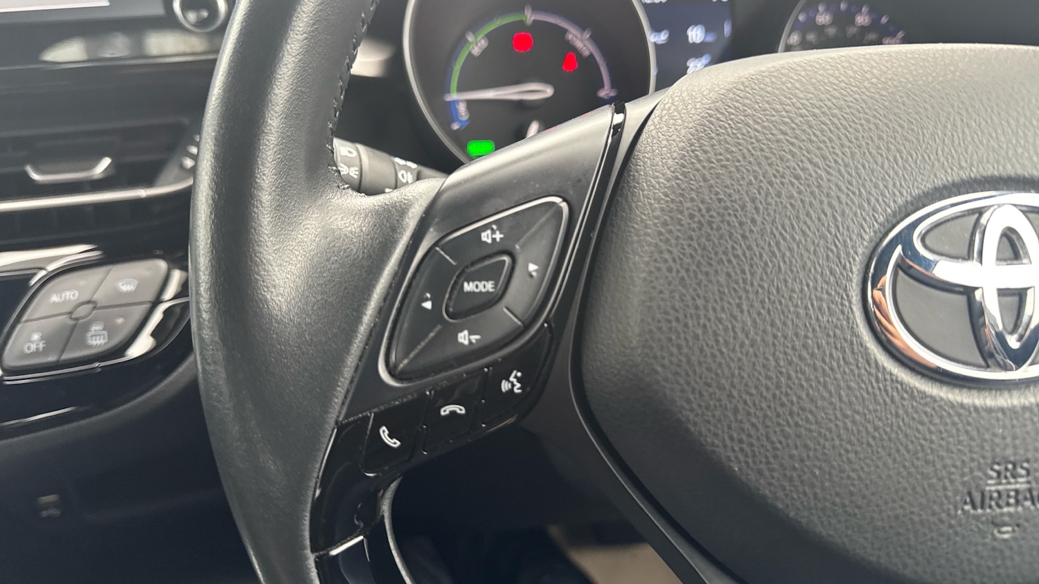 Used Toyota C-HR 2022 for sale - 76807382: Photo 44