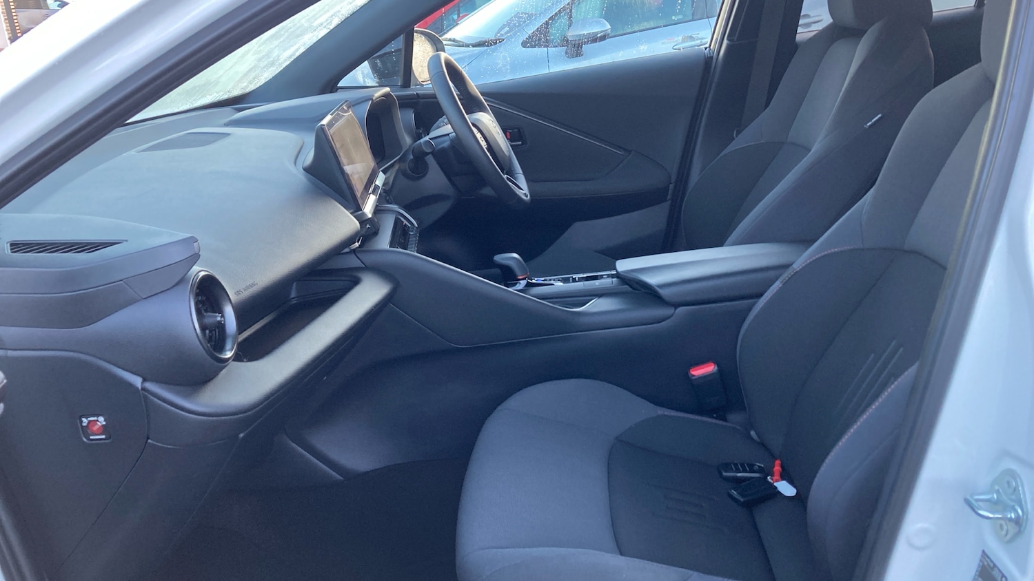 Used Toyota C-HR 2025 for sale - 76979722: Photo 10