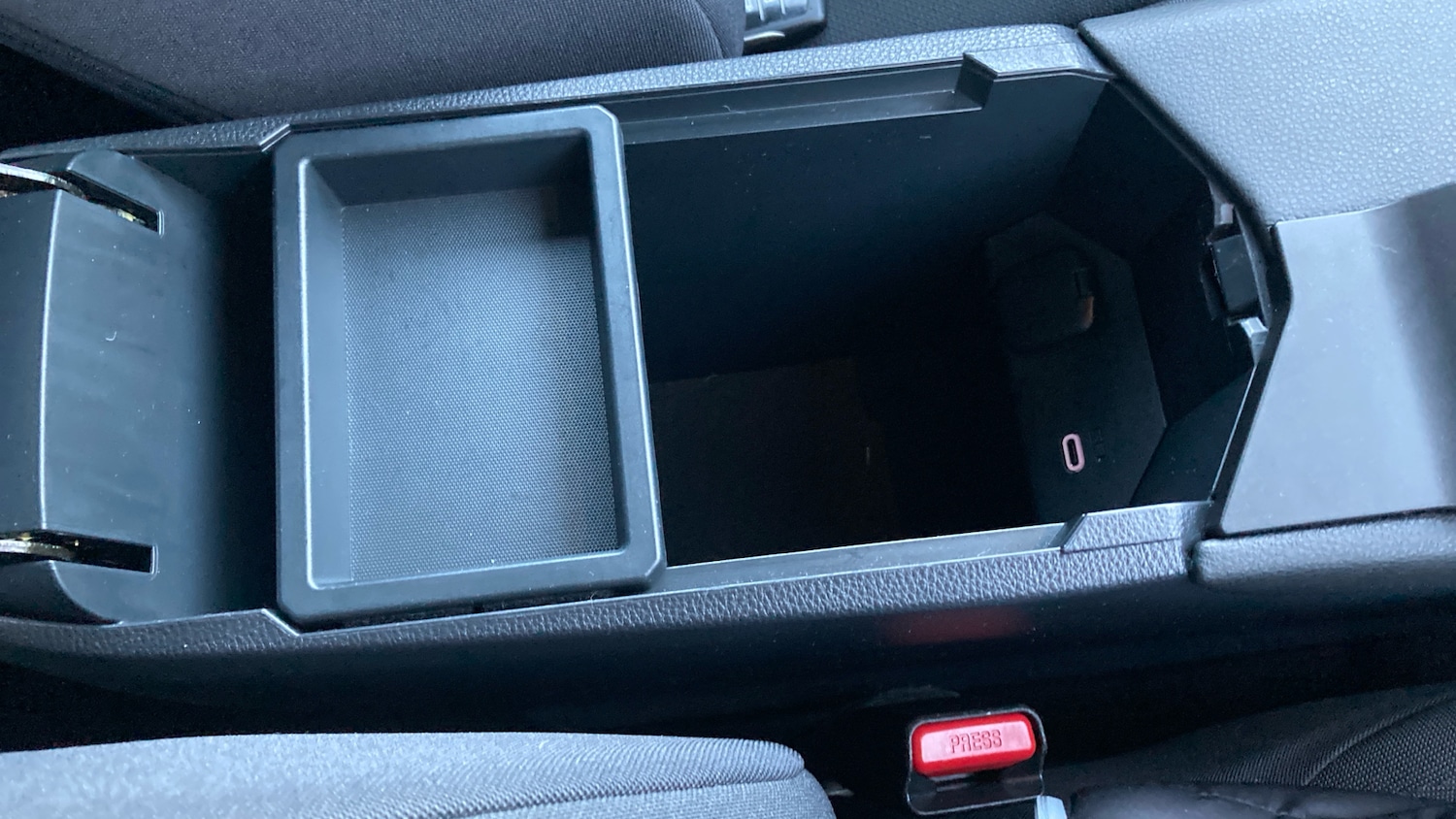 Used Toyota C-HR 2025 for sale - 76979722: Photo 35