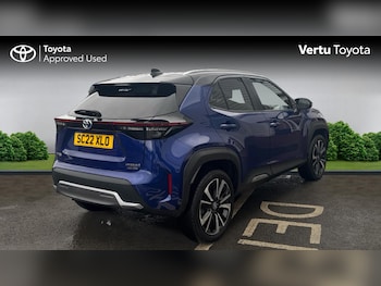 Used Toyota Yaris Cross 2022 for sale - 76329908: Photo 2