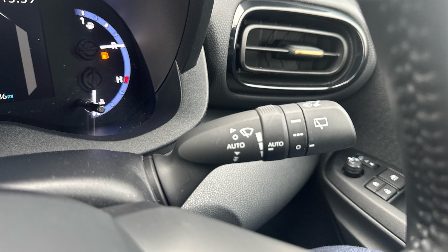 Used Toyota Yaris Cross 2022 for sale - 76329908: Photo 36