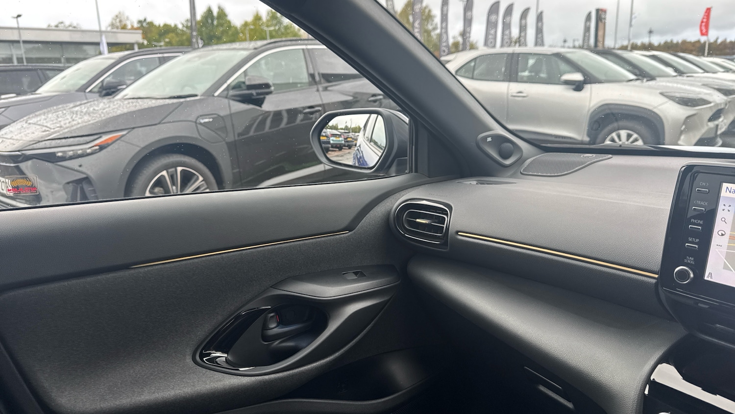 Used Toyota Yaris Cross 2022 for sale - 76329908: Photo 53