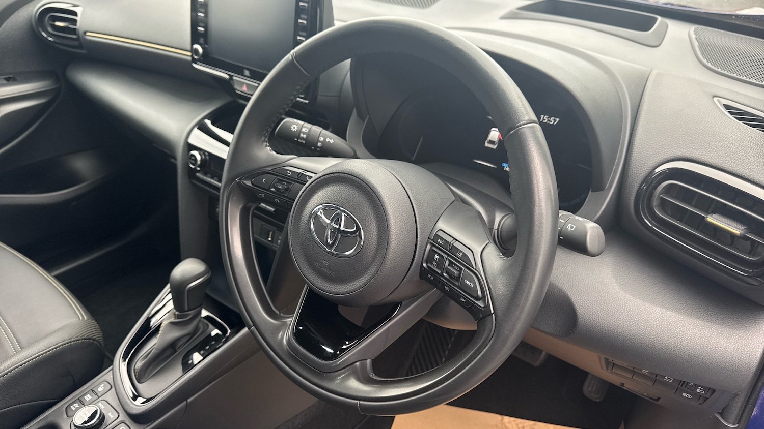 Used Toyota Yaris Cross 2022 for sale - 76329908: Photo 8