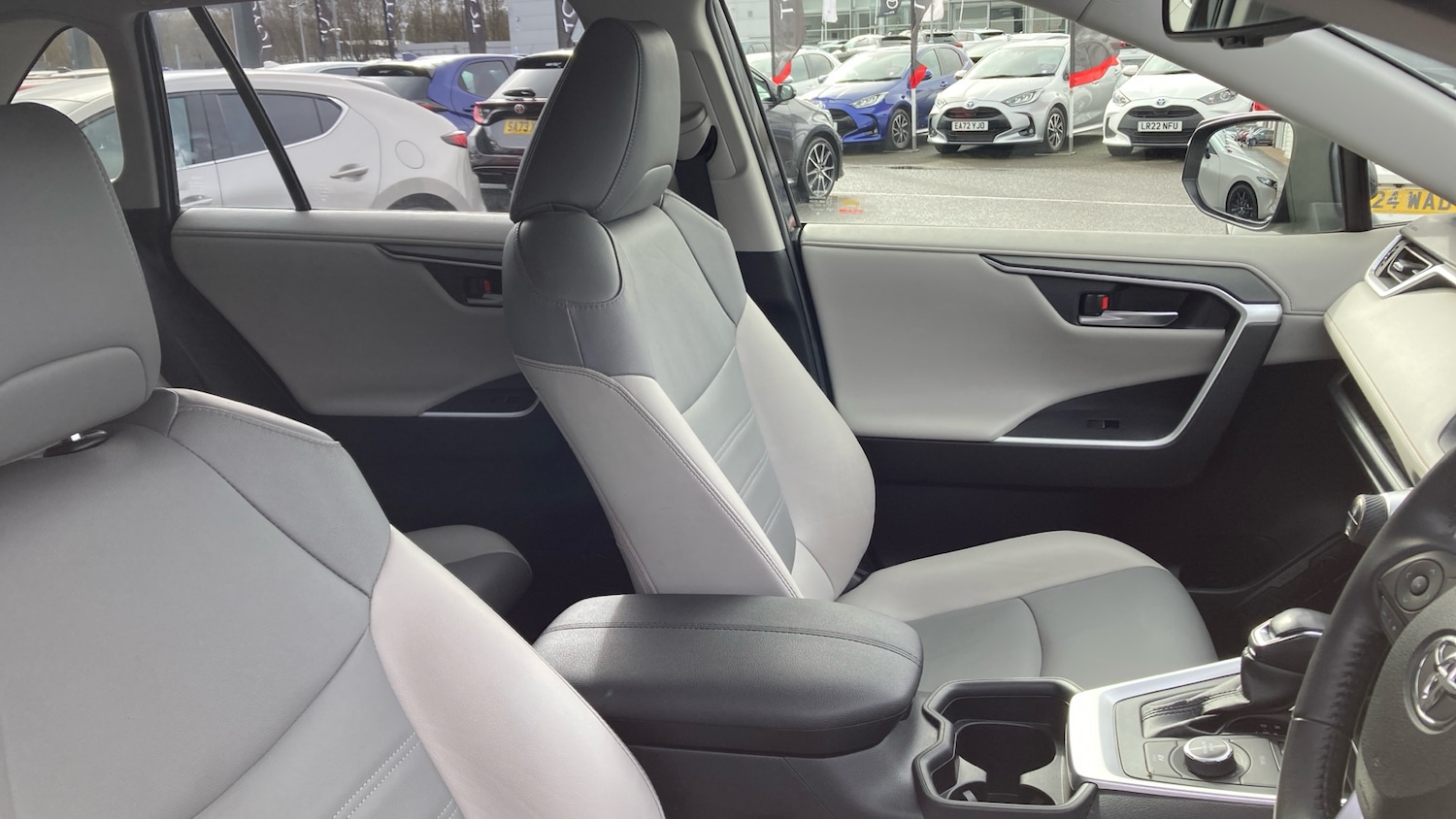 Used Toyota RAV4 2021 for sale - 77893208: Photo 38