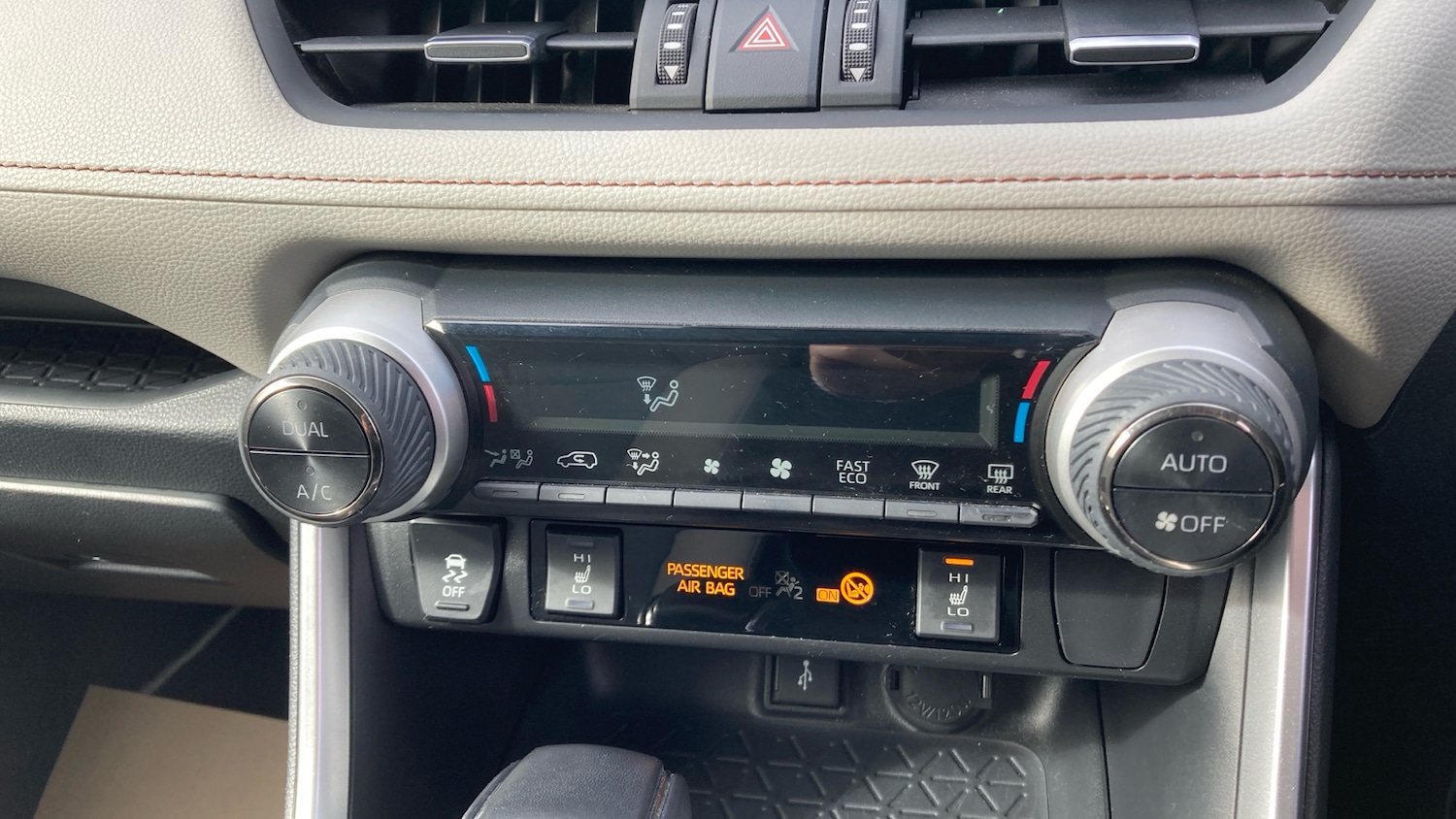 Used Toyota RAV4 2021 for sale - 77893208: Photo 44