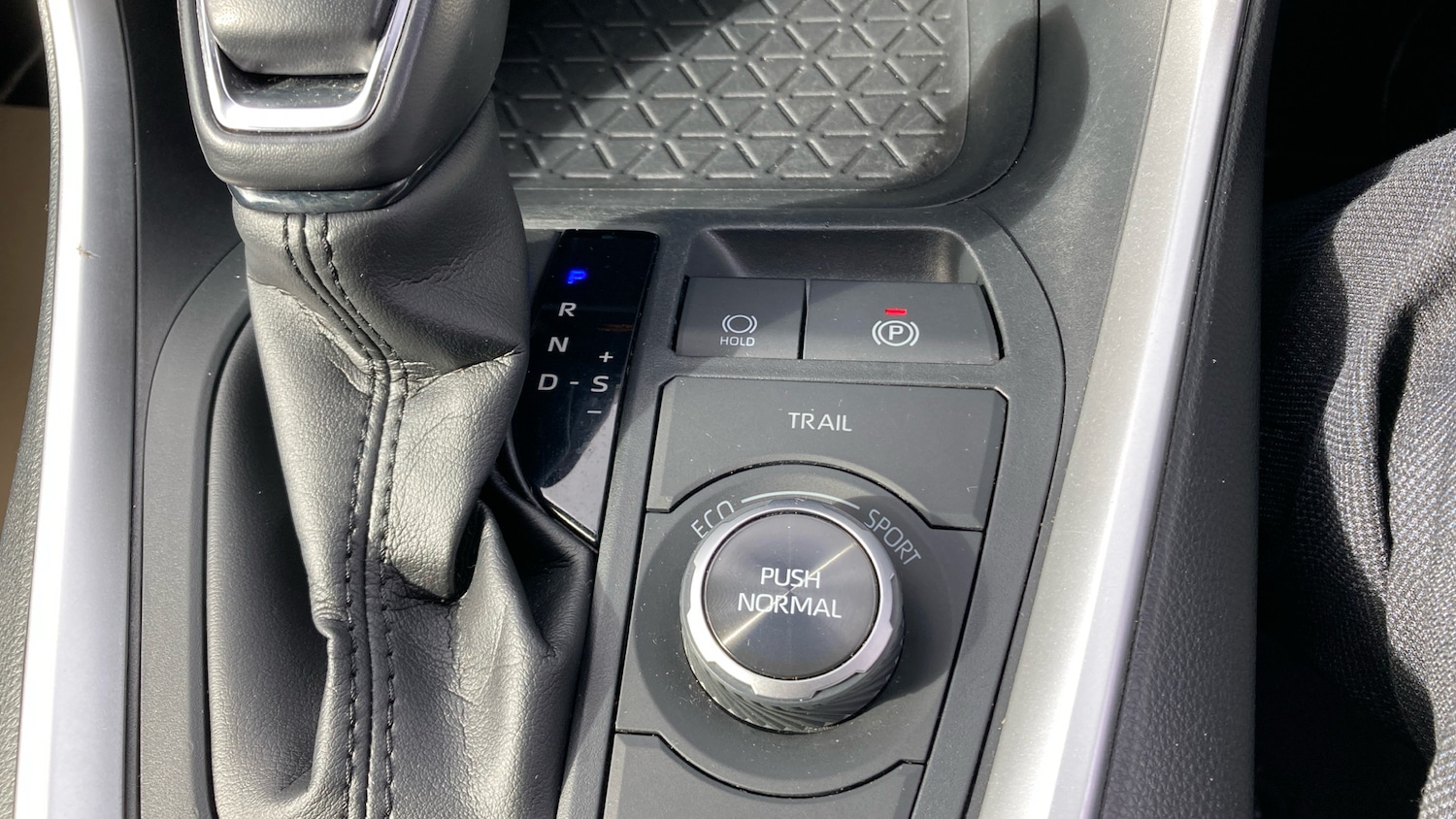 Used Toyota RAV4 2021 for sale - 77893208: Photo 46