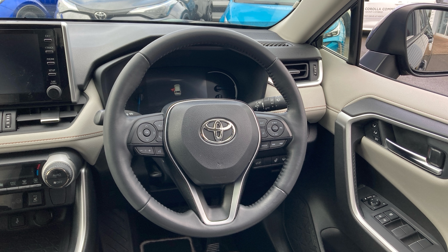Used Toyota RAV4 2021 for sale - 77893208: Photo 8