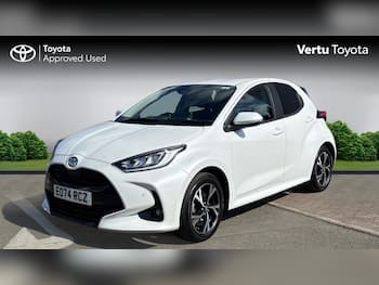 Used Toyota Yaris 2024 for sale - 79460472: Photo