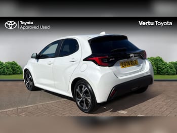 Used Toyota Yaris 2024 for sale - 79460472: Photo