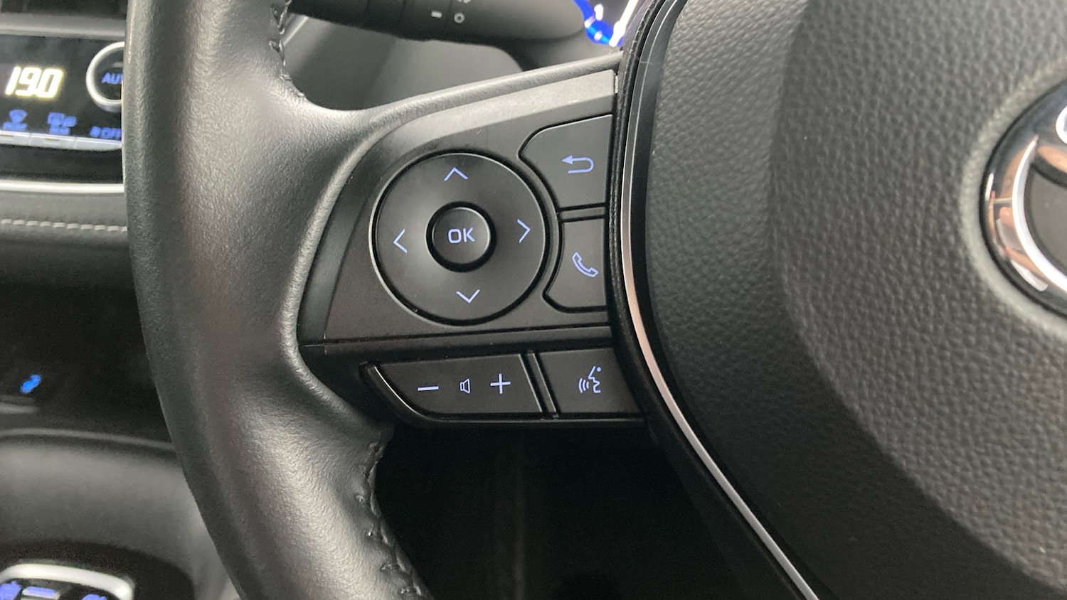 Used Toyota Corolla 2022 for sale - 76492080: Photo 31