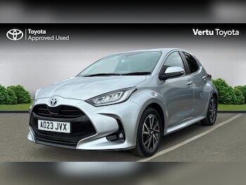 Used Toyota Yaris 2023 for sale - 78452659: Photo