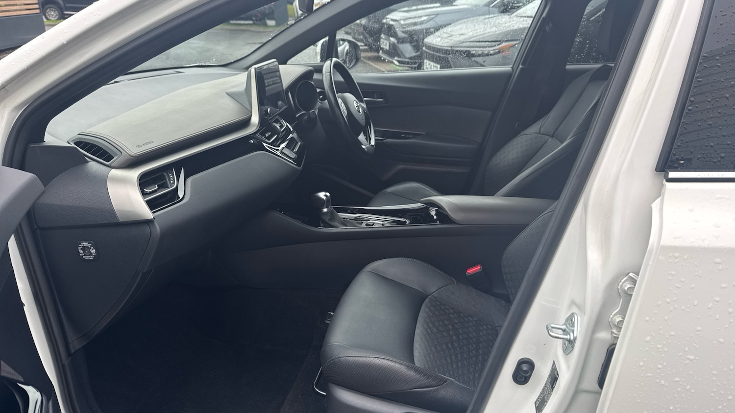 Used Toyota C-HR 2022 for sale - 76231547: Photo 10