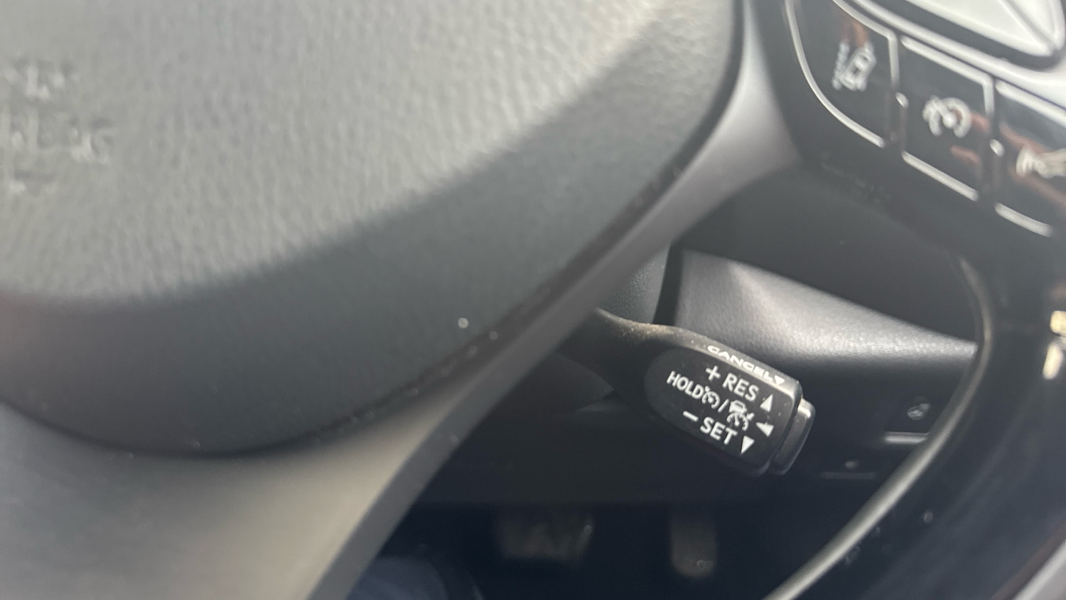 Used Toyota C-HR 2022 for sale - 76231547: Photo 36